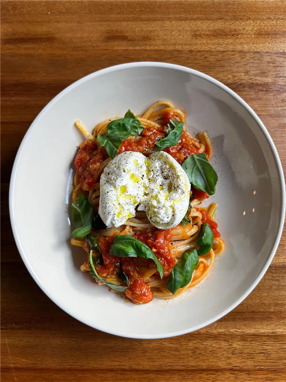 60. Pomodoro v/ Burrata